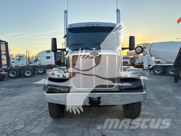 Peterbilt 567 Sadulveokid