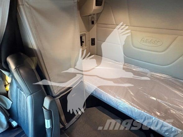 Peterbilt 567 Sadulveokid