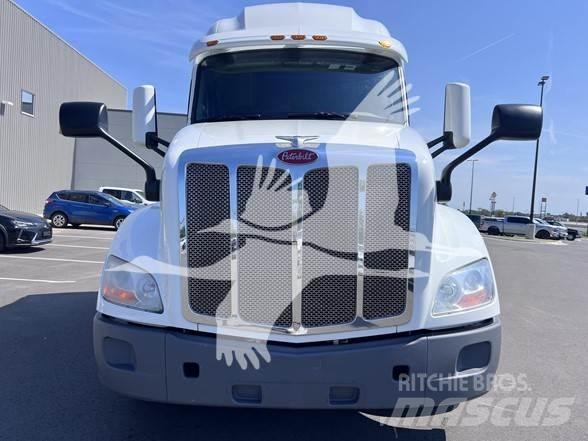 Peterbilt 579 Sadulveokid