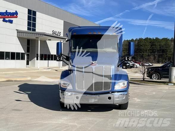 Peterbilt 579 Sadulveokid