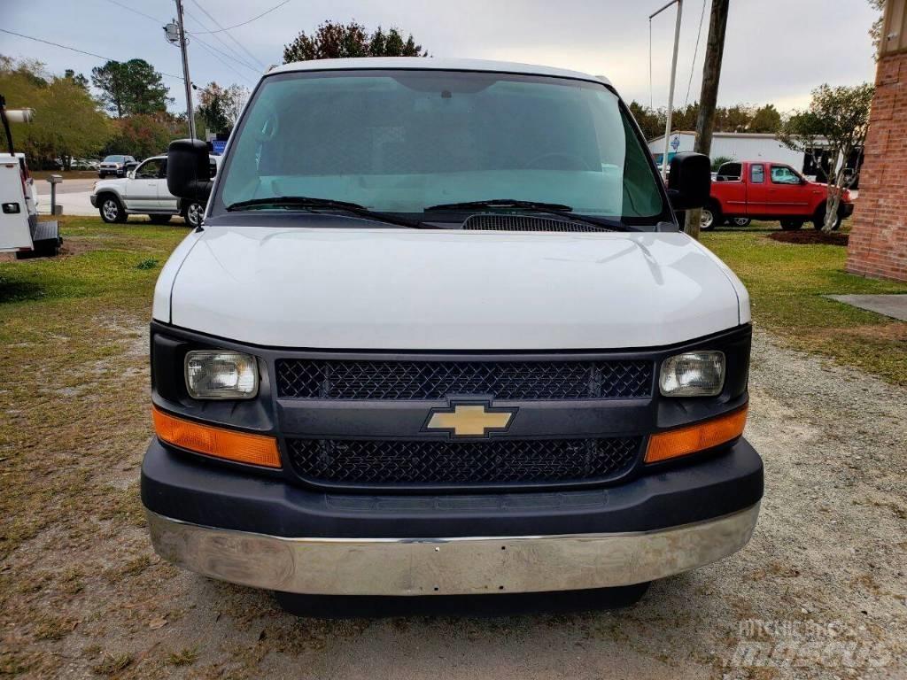 Chevrolet G3500 Kaubikud