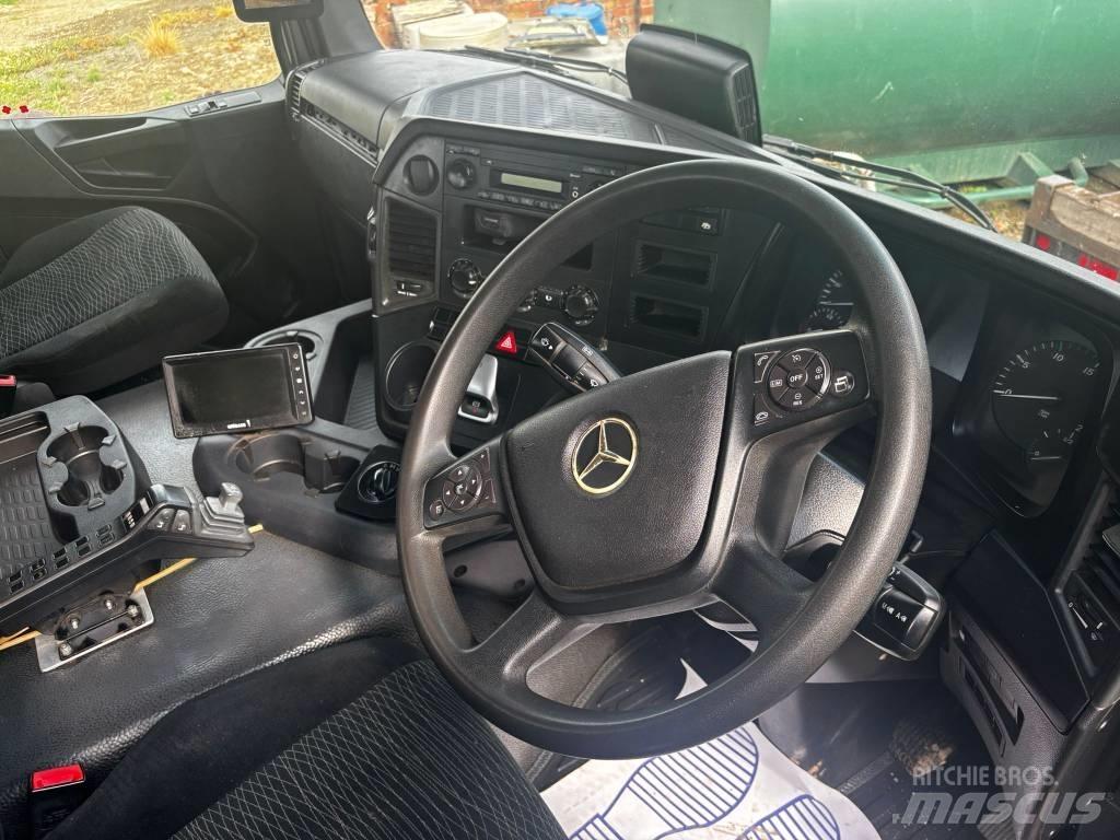 Mercedes-Benz 3240 Konksliftveokid