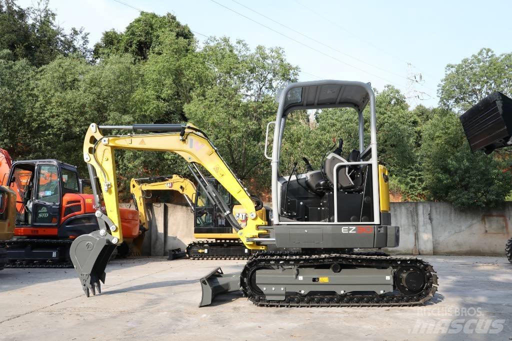 Wacker Neuson EZ 30 Roomikekskavaatorid