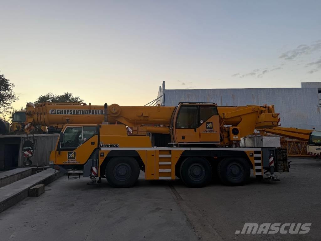 Liebherr LTM 1055-1 Maastikutõstukid