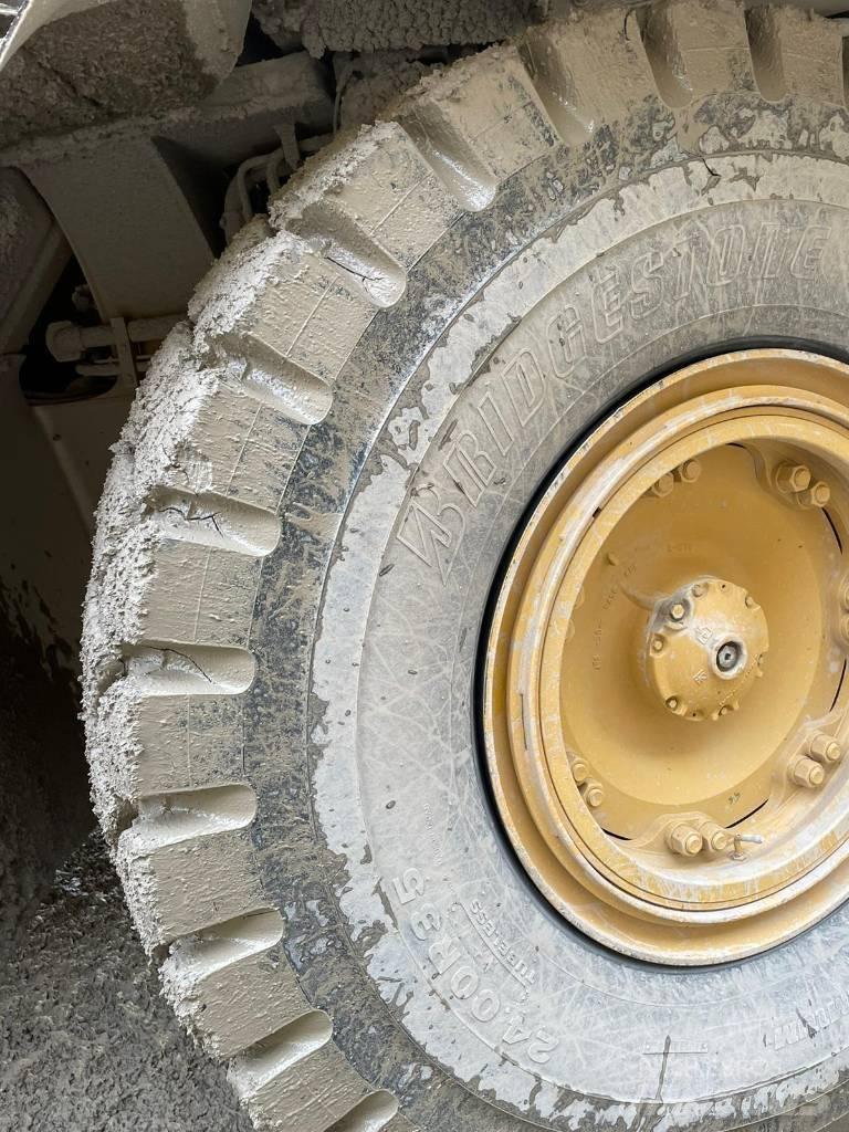 CAT 775G Karjääriveokid
