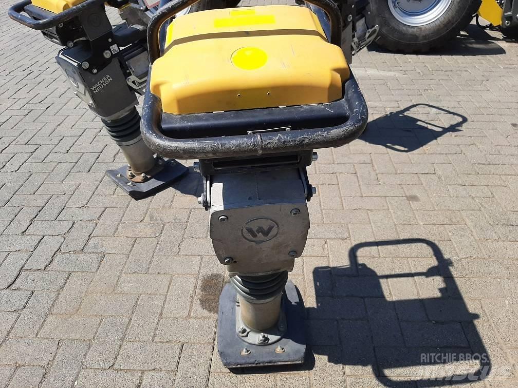 Wacker Neuson AS60e Vibroplaadid