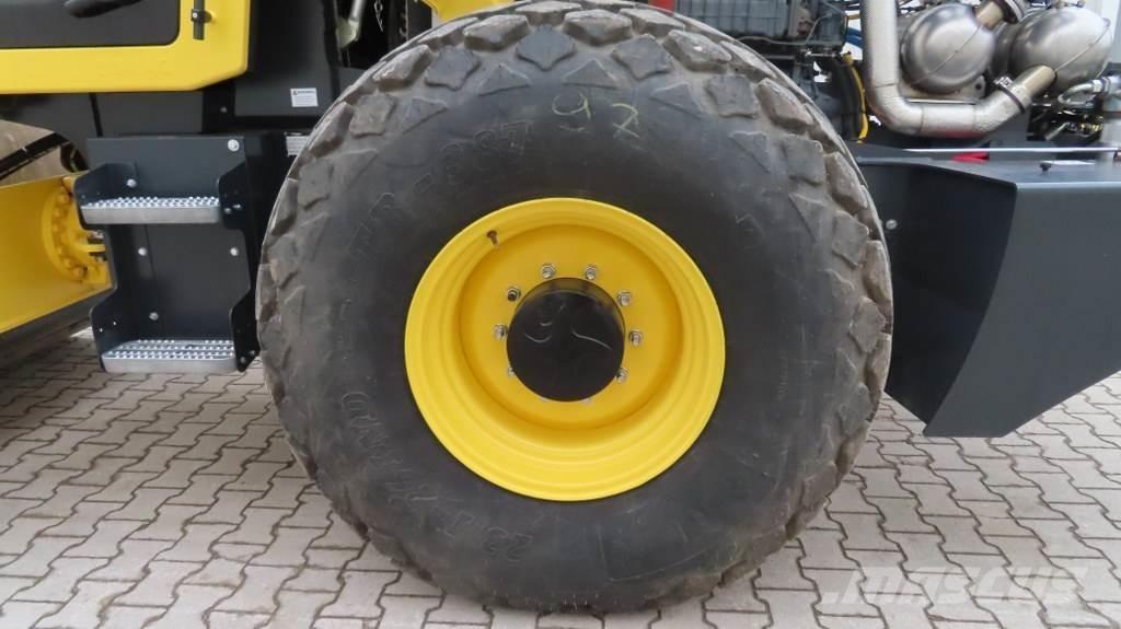 Bomag BW213 DH-5 Ühe trumliga rullid