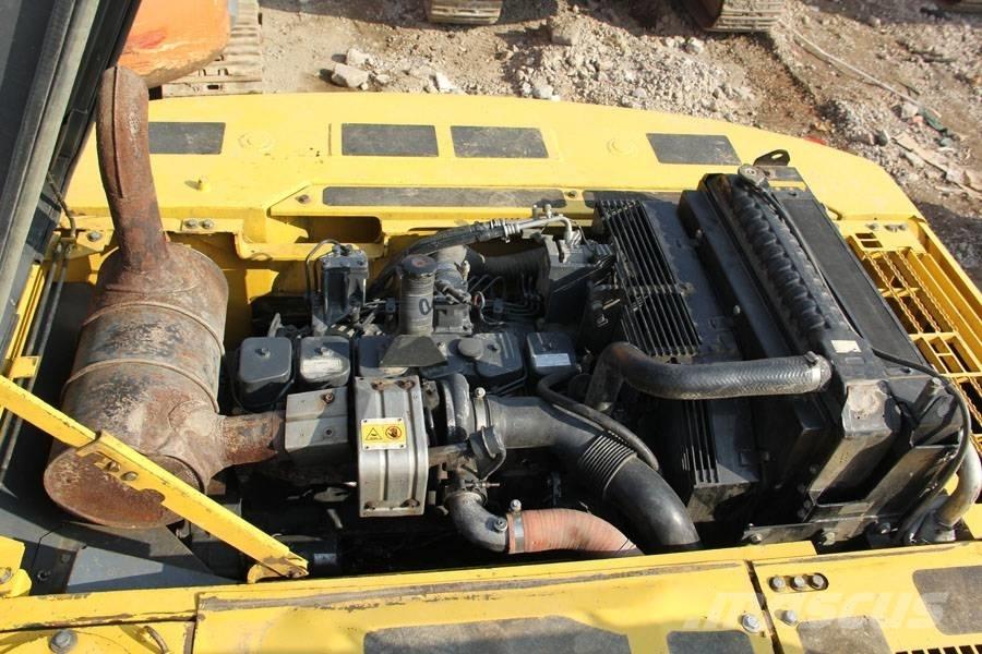 Komatsu PC 300-7 Roomikekskavaatorid