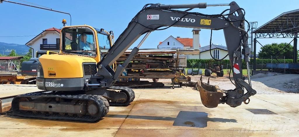Volvo ECR88 Väikeekskavaatorid 7t-12t