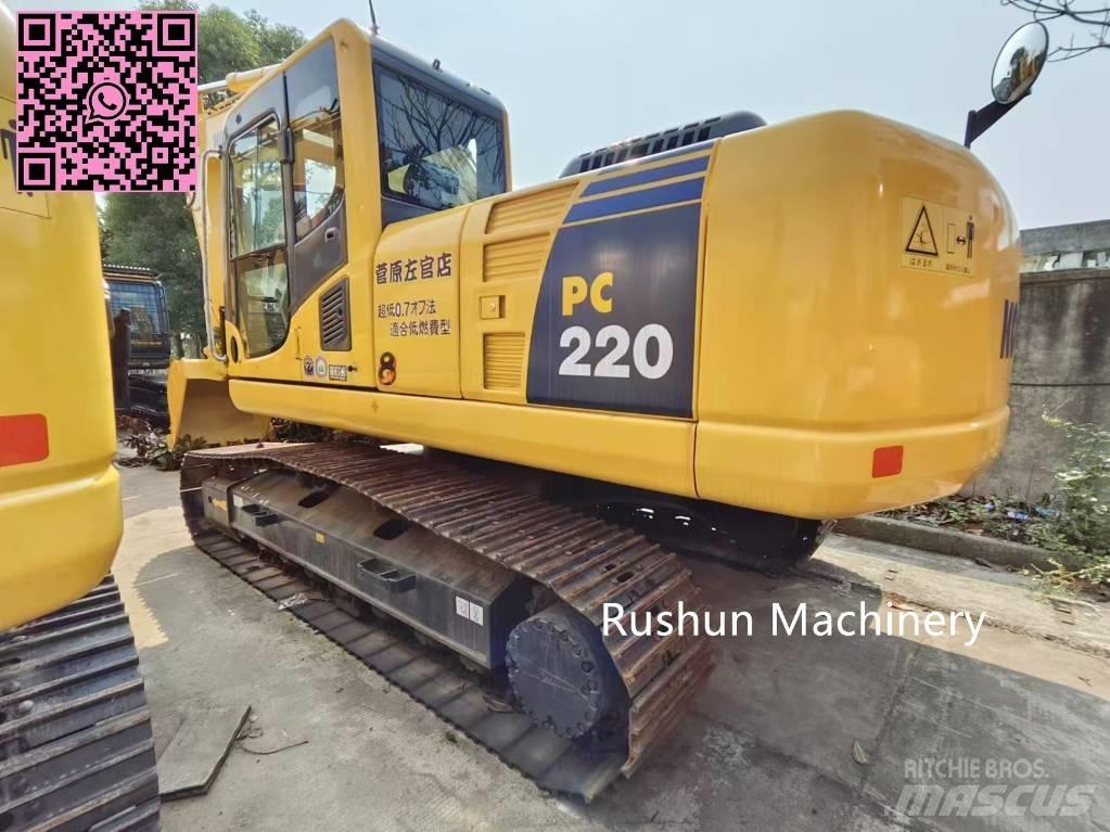 Komatsu PC 220-8 Roomikekskavaatorid