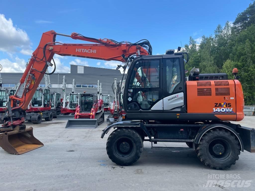 Hitachi ZX 140 W-6 Ratasekskavaatorid