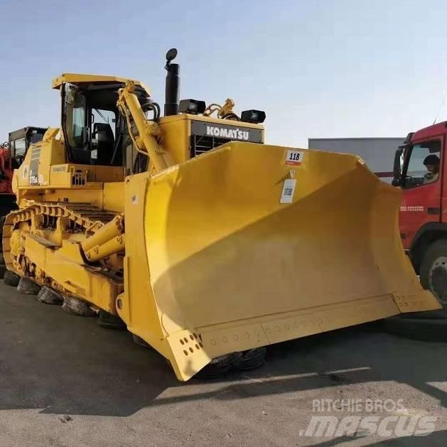 Komatsu d375a Buldooserid