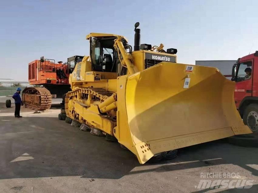 Komatsu d375a Buldooserid