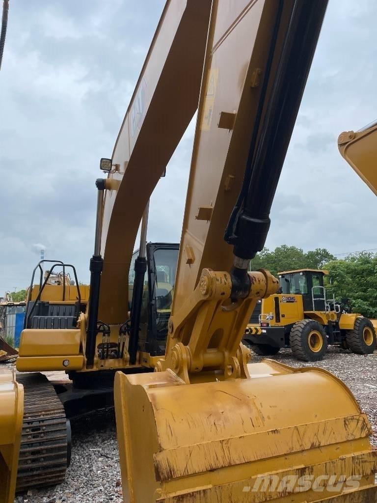 CAT 323GX Väikeekskavaatorid 7t-12t