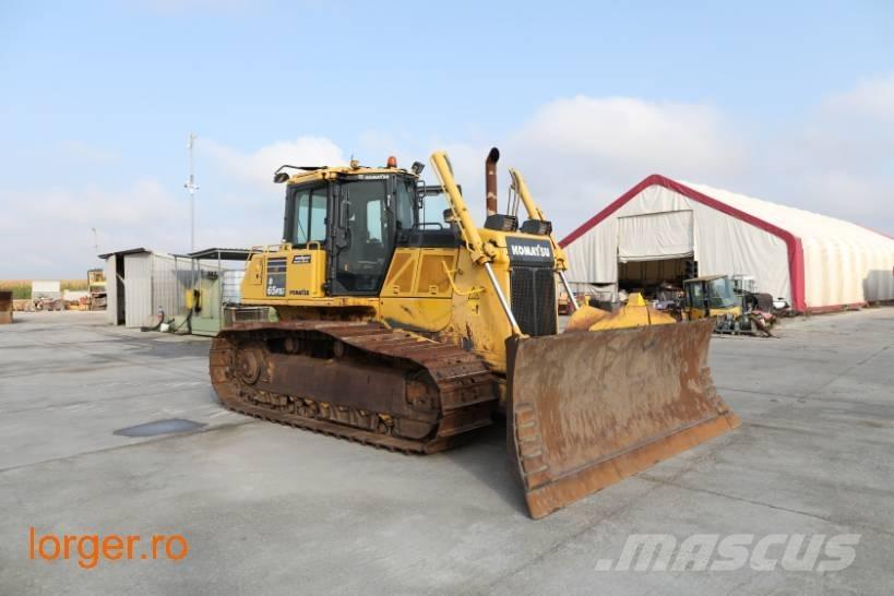Komatsu D 65 PX-18 Buldooserid