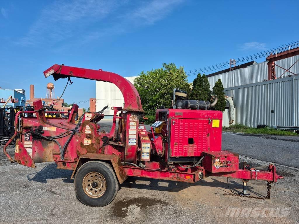 Morbark Beever MX12D Mootorsaed ja puhastussaed