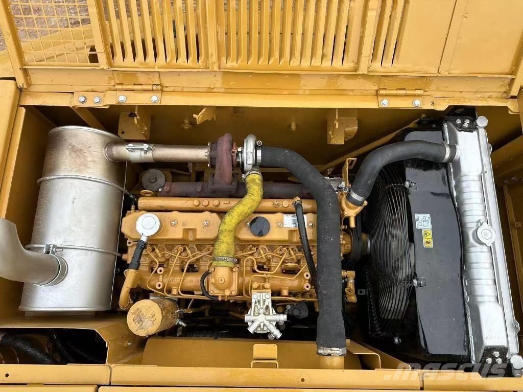 CAT 320C Roomikekskavaatorid