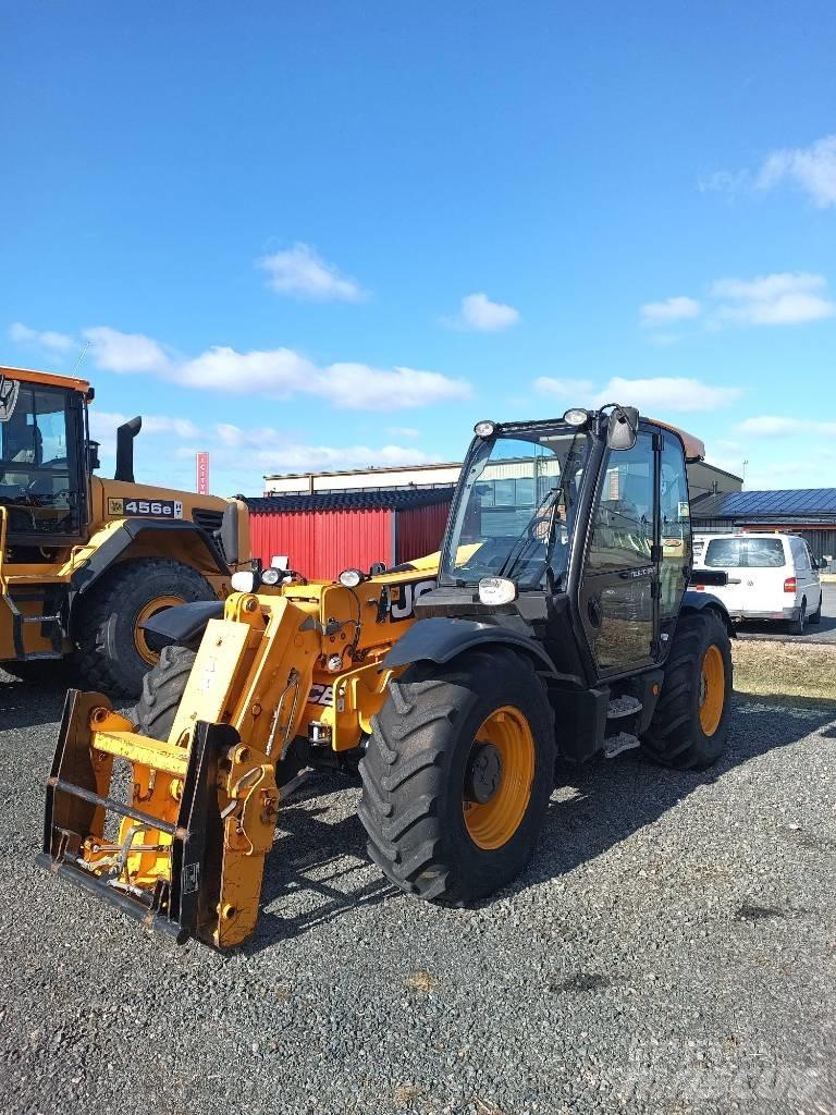 JCB 531-70 Põllumajanduslikud teleskoopkäitlejad