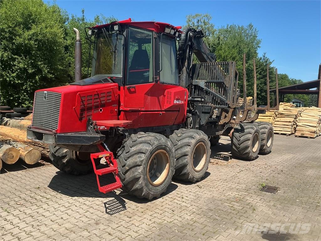 Komatsu 840 TX Forwarderid