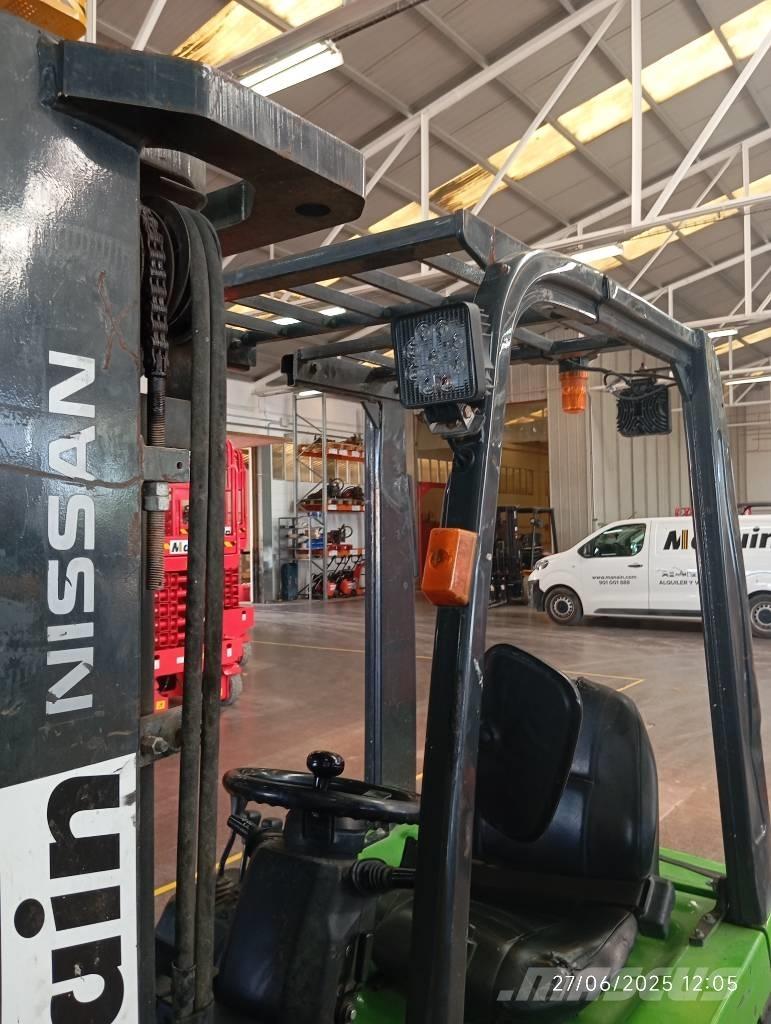 Nissan 1N1L180Q Diiseltõstukid