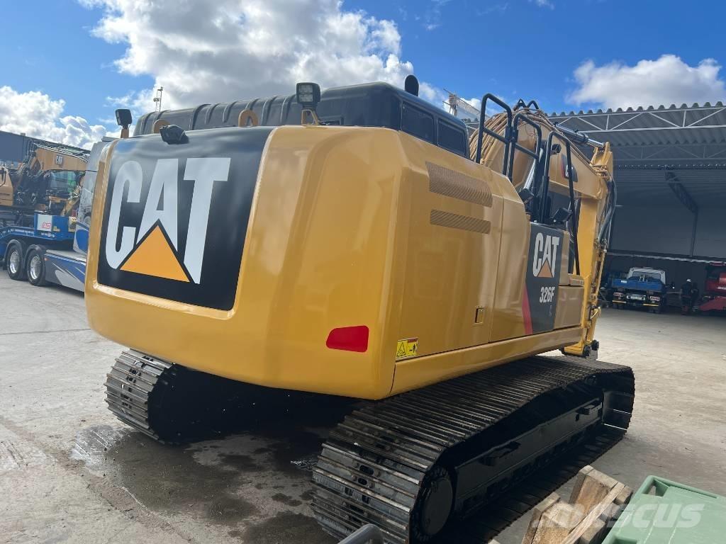 CAT 326 F L Roomikekskavaatorid