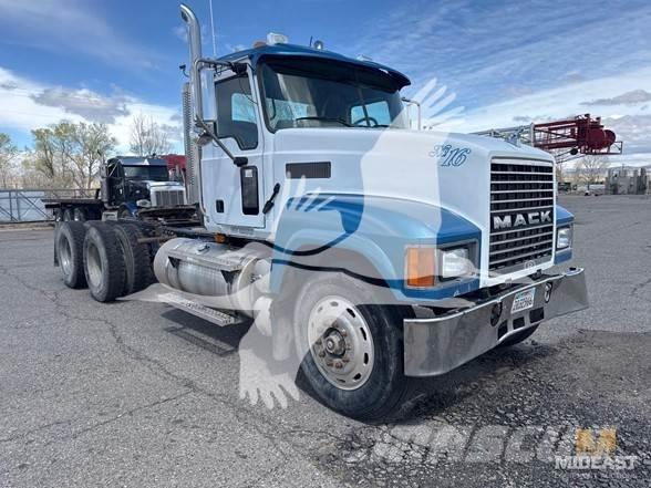 Mack CH613 Sadulveokid