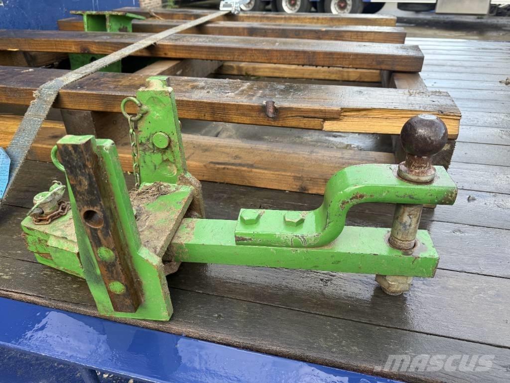 John Deere 5085 GV Traktorid