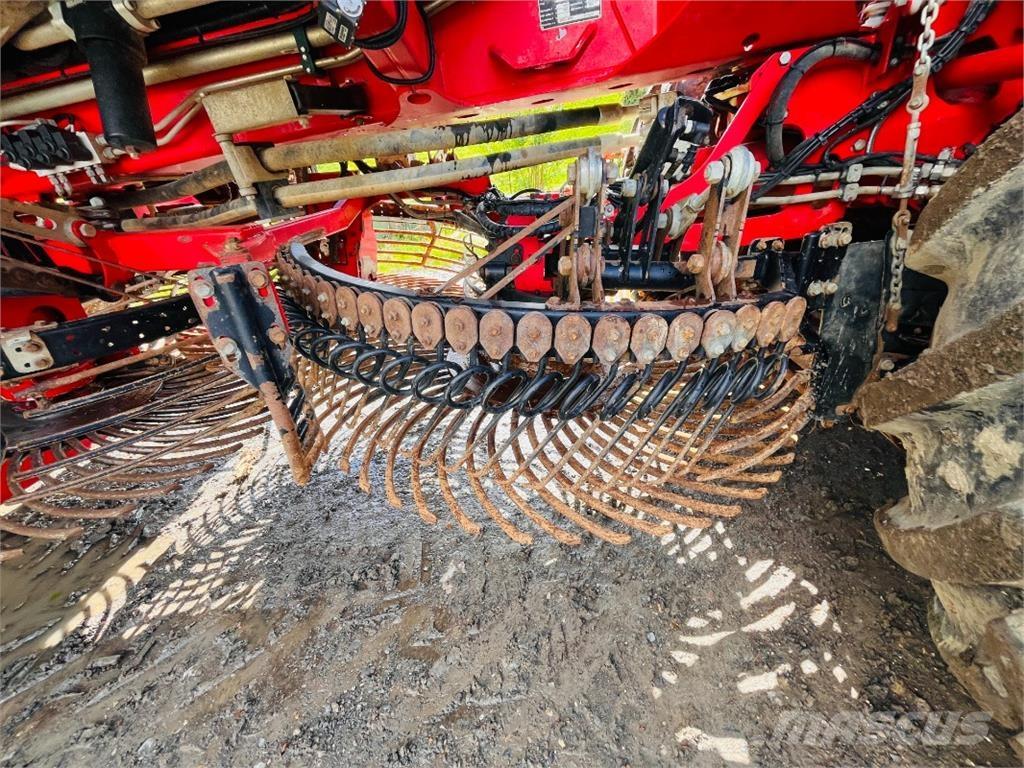 Holmer T4-30 Juurviljakoristuskombainid