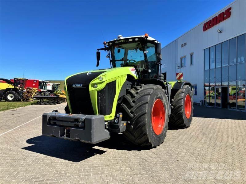 CLAAS XERION 5000 Traktorid