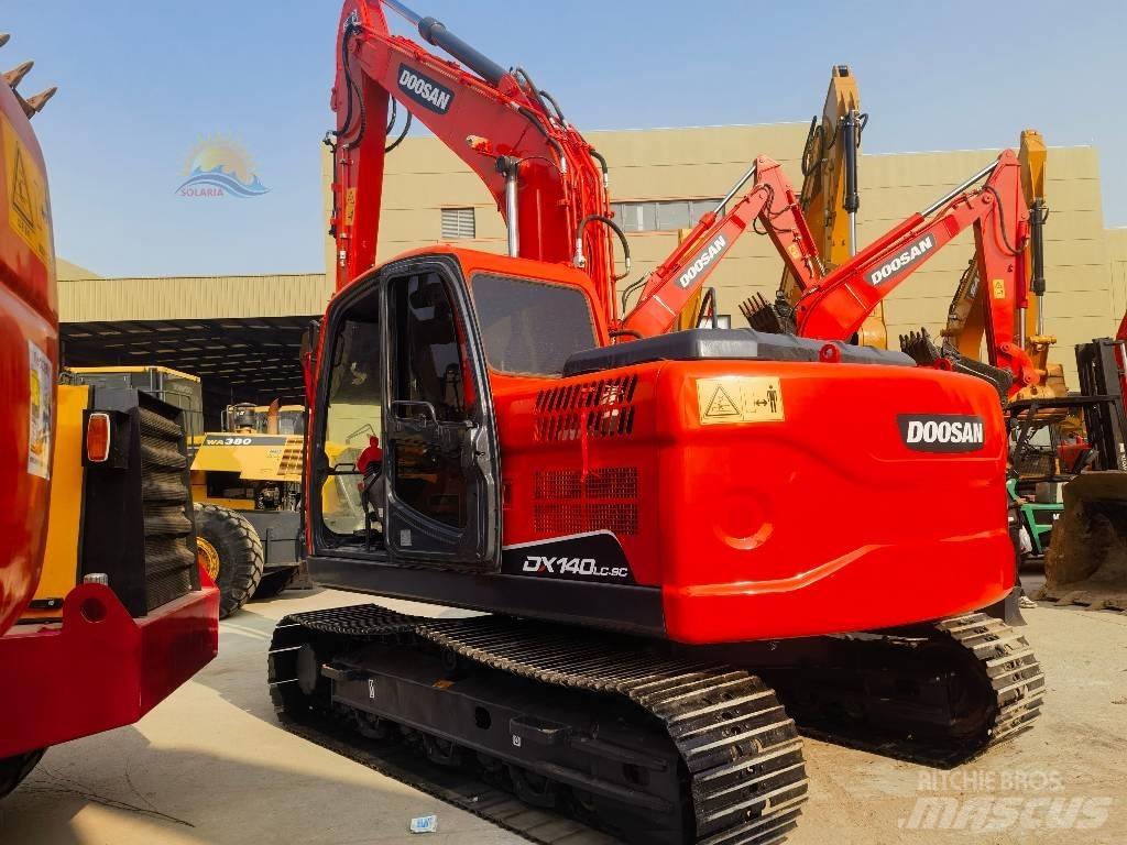 Doosan DX 140 LC Roomikekskavaatorid