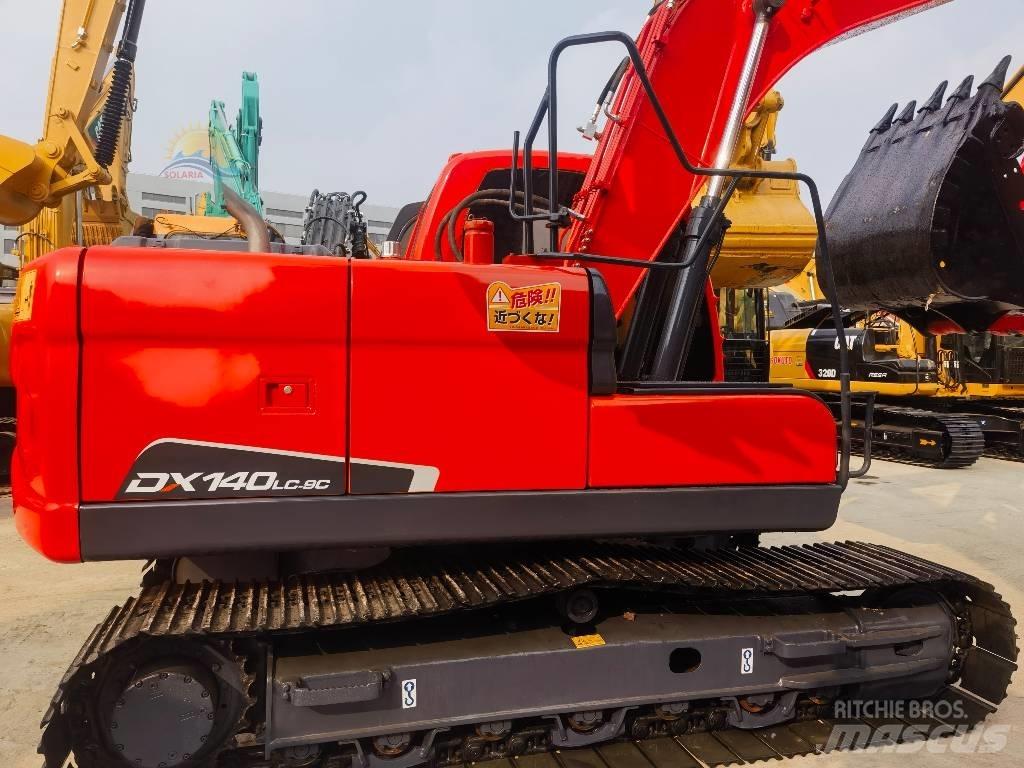 Doosan DX 140 LC Roomikekskavaatorid