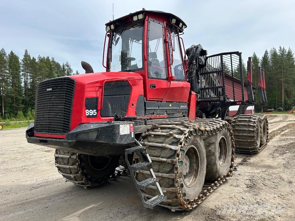 Komatsu 895 Forwarderid