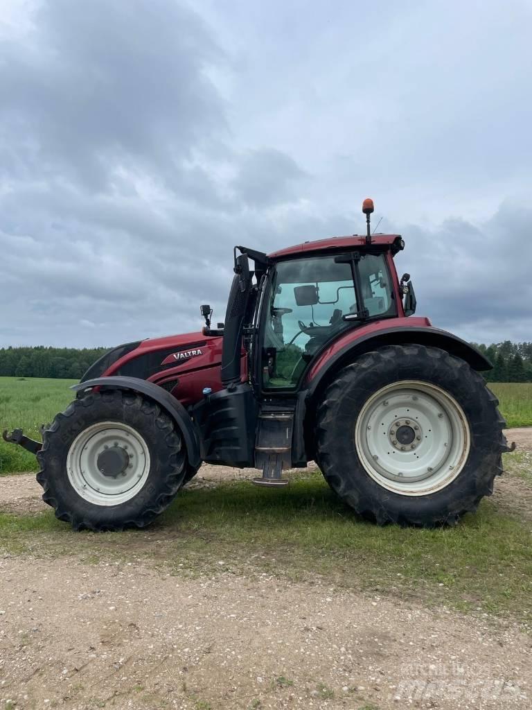 Valtra T 234 V Traktorid