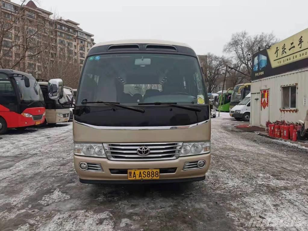 Toyota Coaster Bus Väikebussid
