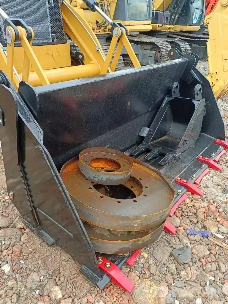 CAT 420 F Ekskavaatorlaadurid