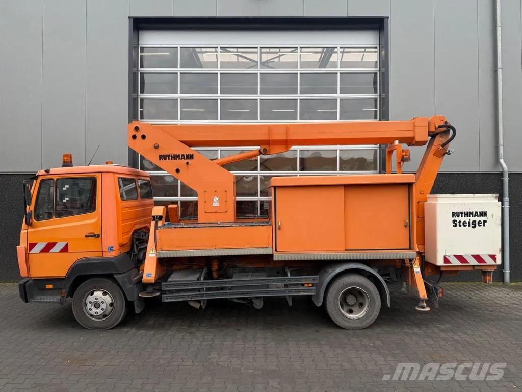 Mercedes-Benz 814 Auto korvtõstukid