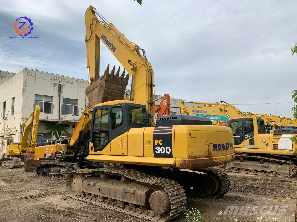 Komatsu PC 300 Roomikekskavaatorid