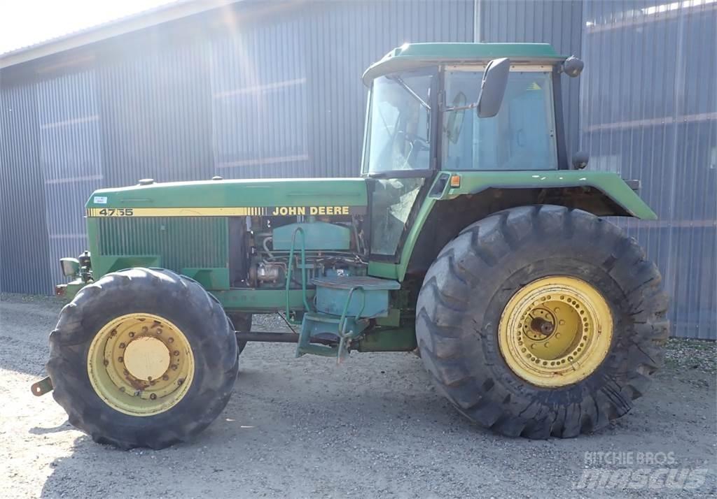 John Deere 4755 Traktorid