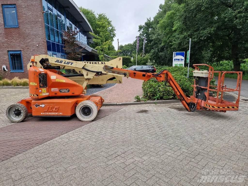 JLG E400AJPN Iseliikuvad poomtõstukid