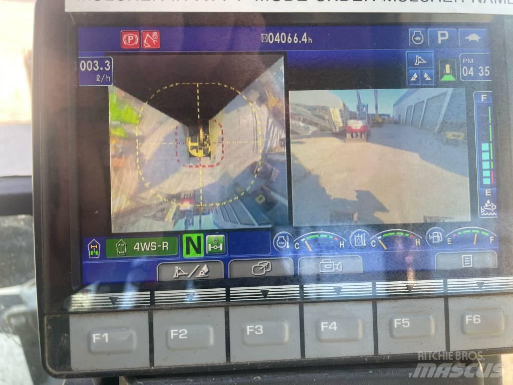 Komatsu PW118-11 Ratasekskavaatorid