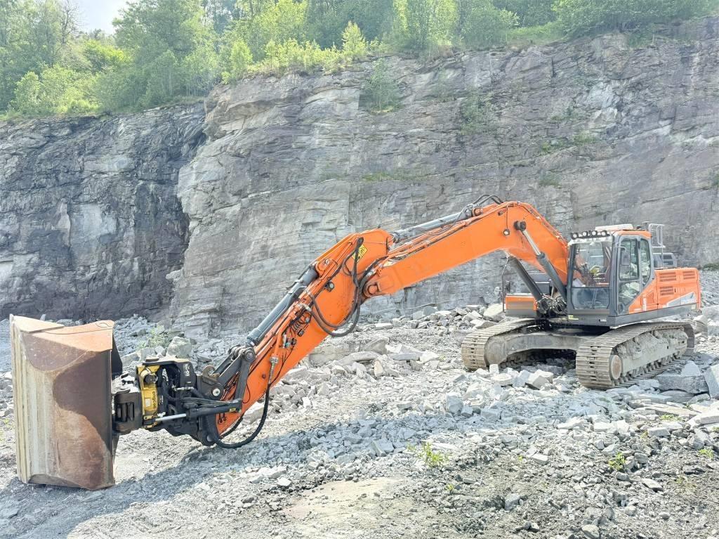 Doosan DX 300 LC-5 Roomikekskavaatorid