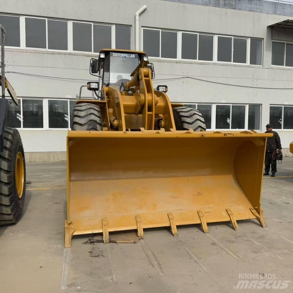 CAT 966 H Rataslaadurid