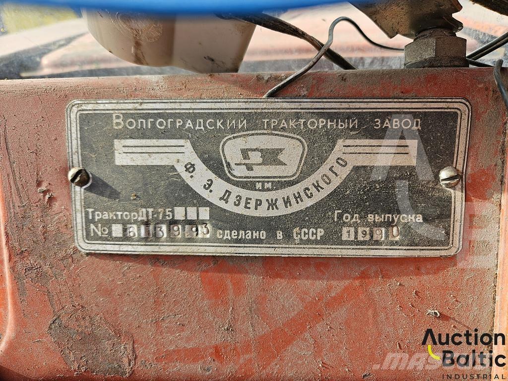  Onbekend DT-75 Buldooserid