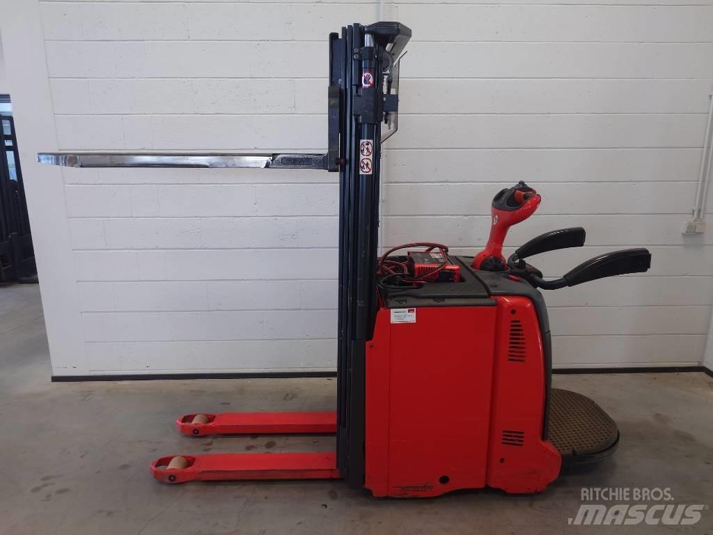 Linde L 12 AP Platvormiga virnastajad