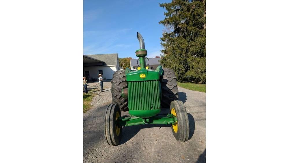 John Deere R Traktorid
