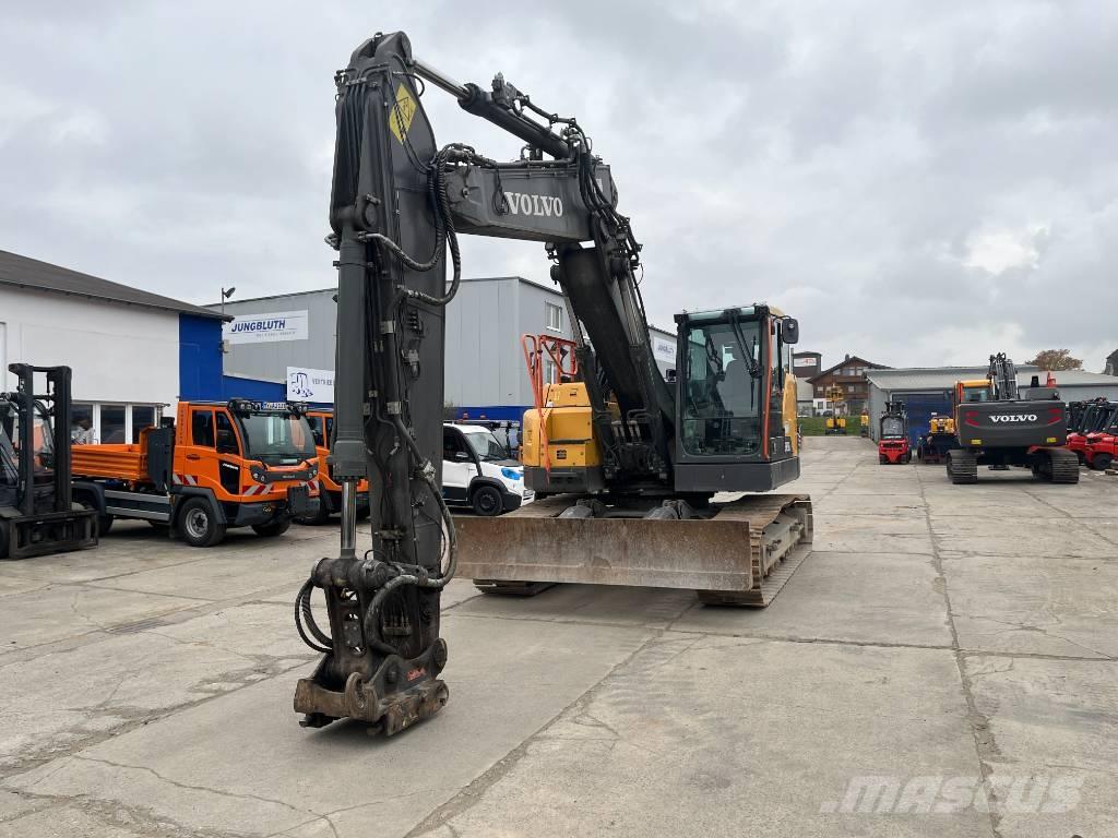 Volvo ECR235EL Roomikekskavaatorid
