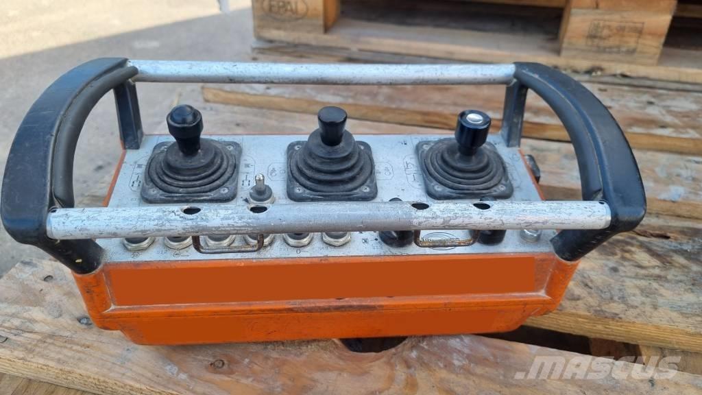 Sandvik DC122R Vertikaalsed puurmasinad