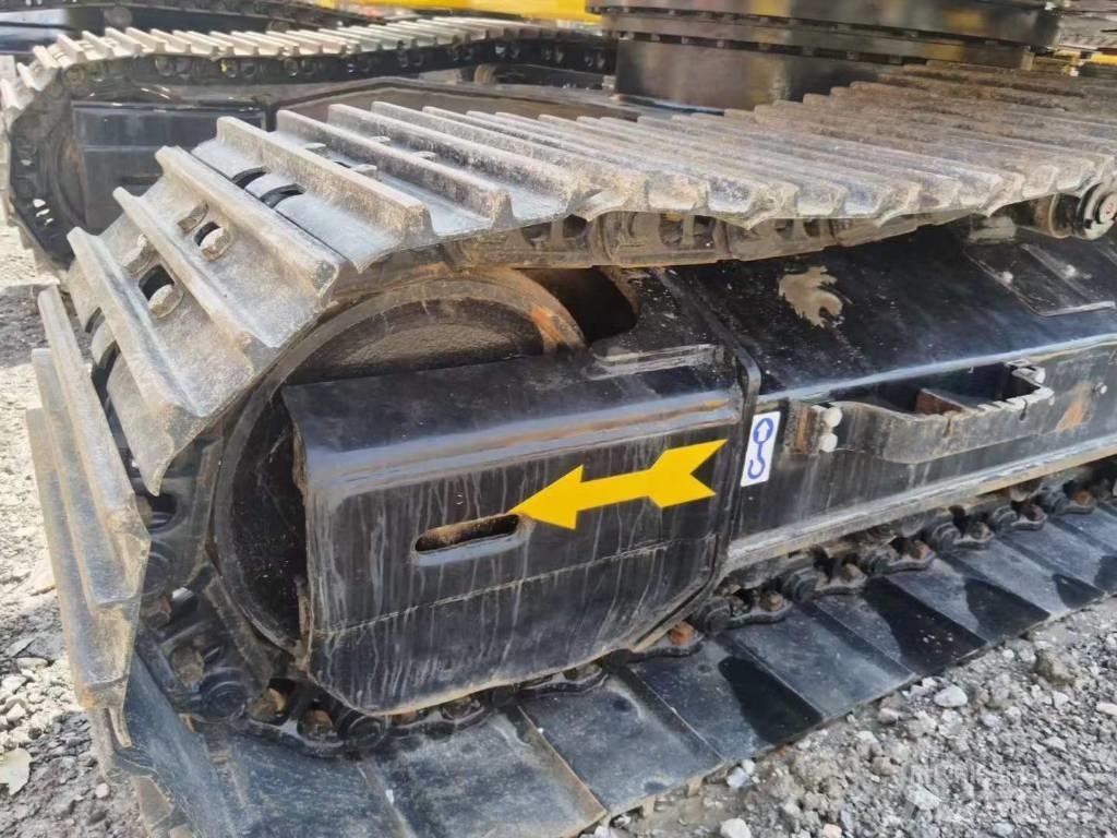 Hitachi Zaxis 200 LC Roomikekskavaatorid