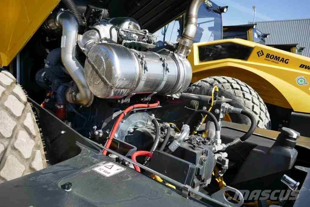 Bomag BW 213 D-5 Pinnasetihendajad