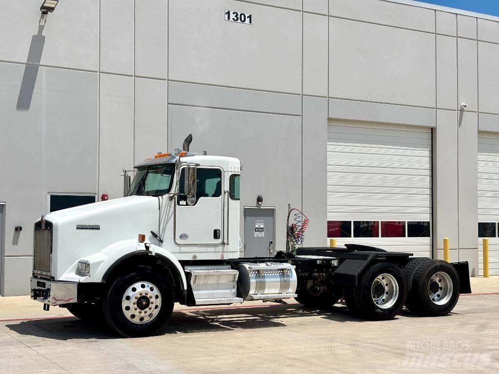 Kenworth T 800 Sadulveokid